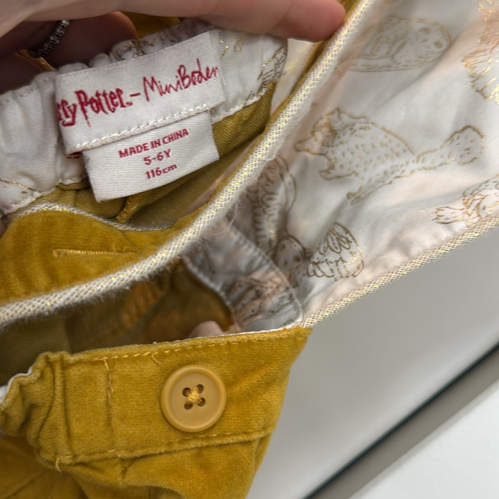 Boden Harry Potter Hedwig yellow overalls HTF - Picture 7 of 7